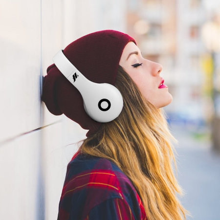 SBS - Bezdrátová sluchátka s mikrofonem, bílá