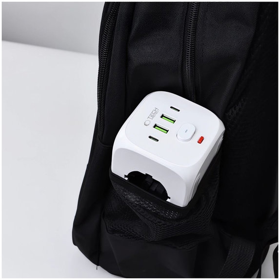 Síťová nabíječka PCL3X4 Power Socket 2 USB & 2 USB-C & 3 Socket, bílá, Tech-Protect
