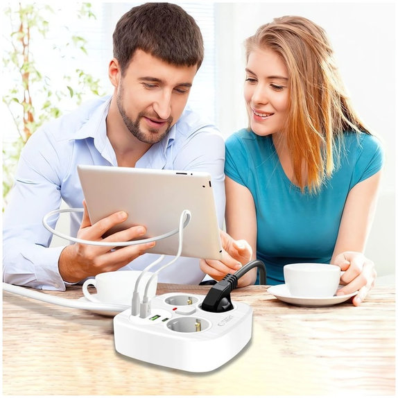 Síťová nabíječka PCS3X4 Power Strip 2 USB & 2 USB-C & 3 Socket 200cm, bílá, Tech-Protect