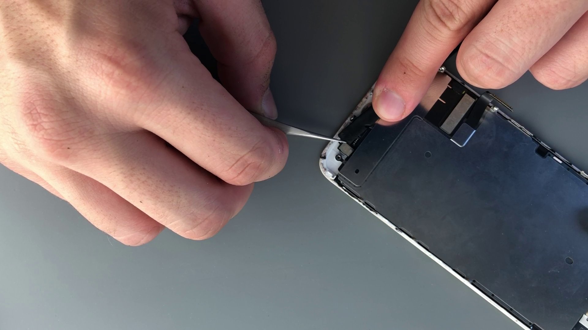 Novy Postup Opravy Home Buttonu Na Iphone 7 7plus A 8 8plus Fixshop