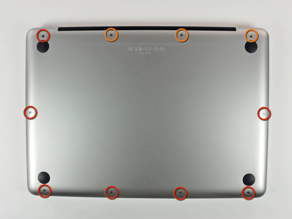 Otevření spodního krytu