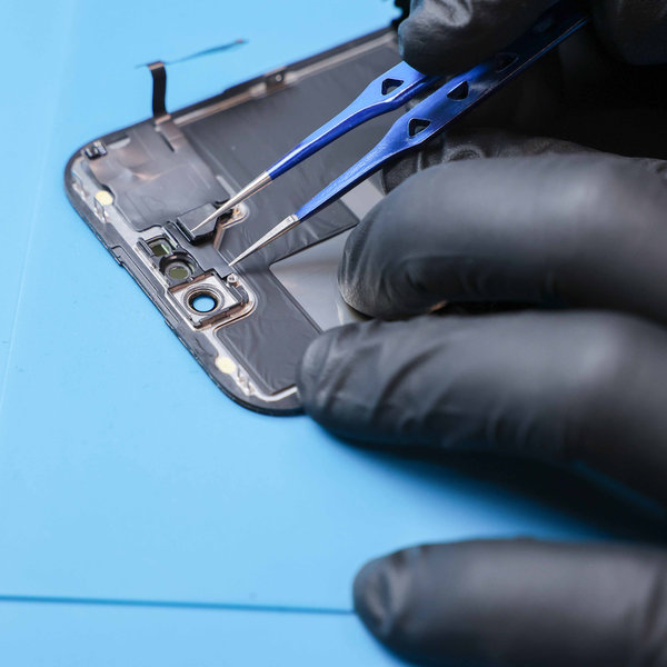 Demontáž sestavy předního snímače