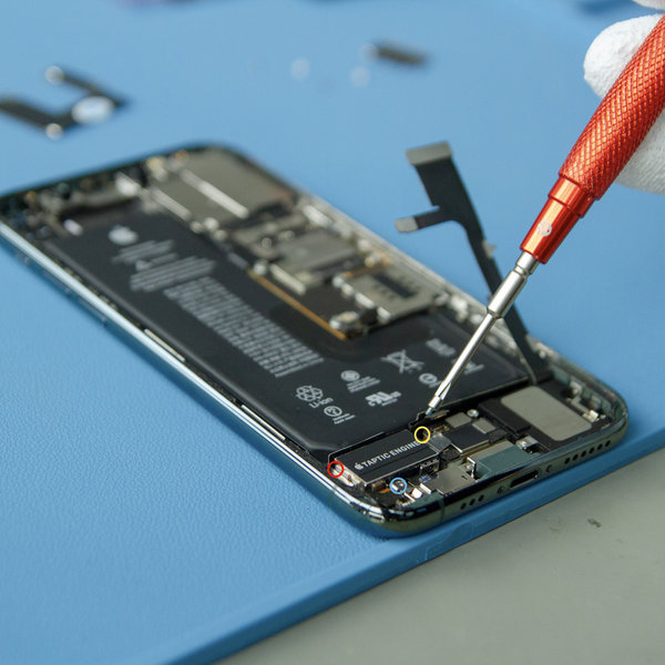 Odmontování Taptic Engine