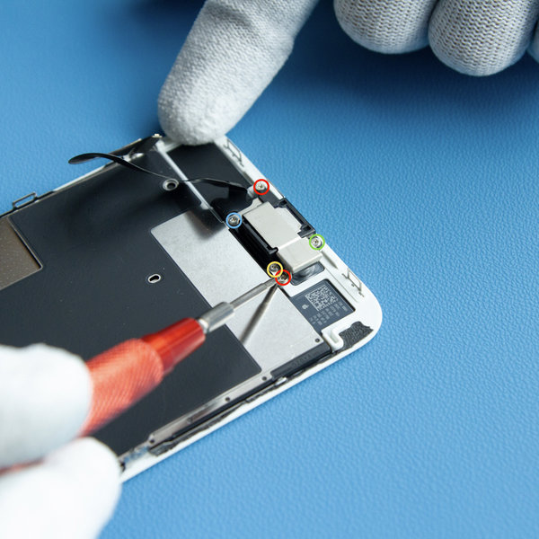 Odmontování reproduktoru sláchadla