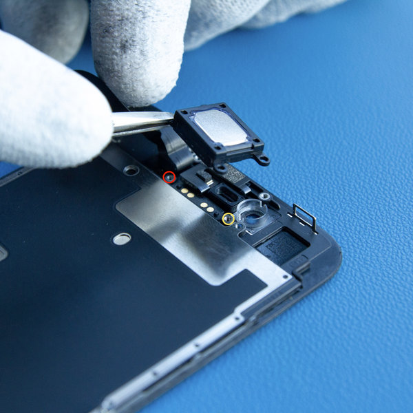 Odmontování reproduktoru sláchadla