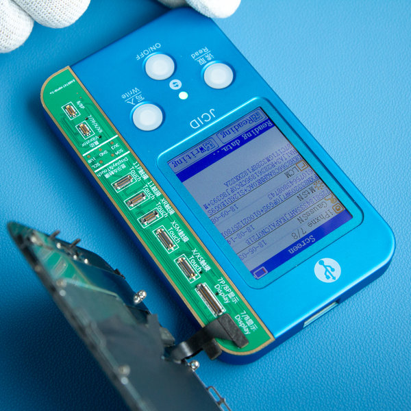 Skopírovanie True Tone funkce do nového displeje