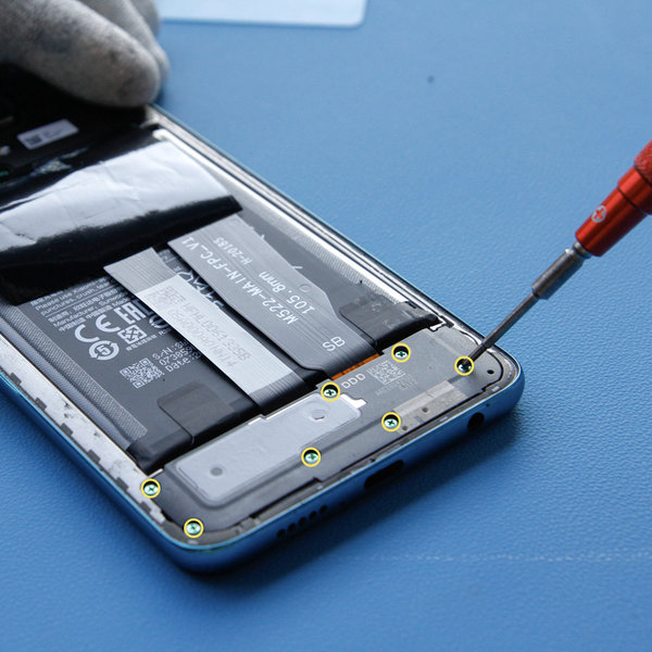 Demontáž krytu USB desky