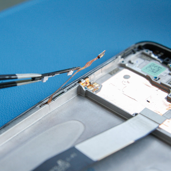 Odmontování bočního tlačítka