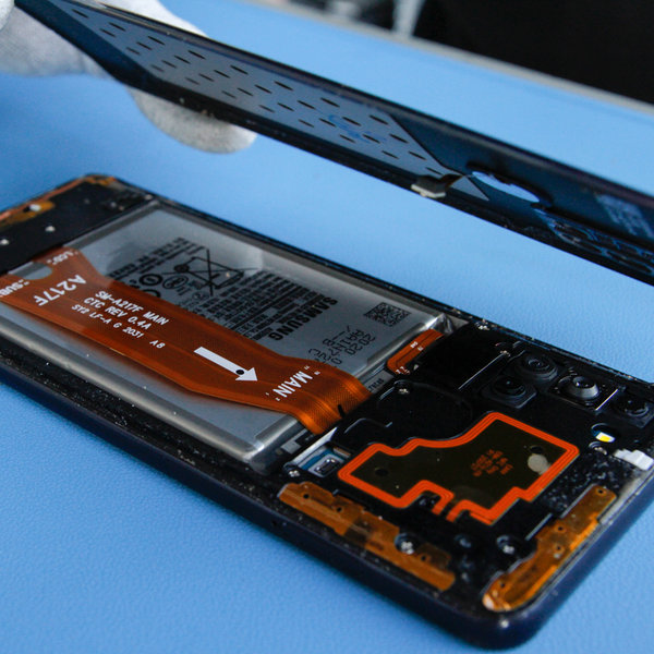 Odstranění zadního krytu