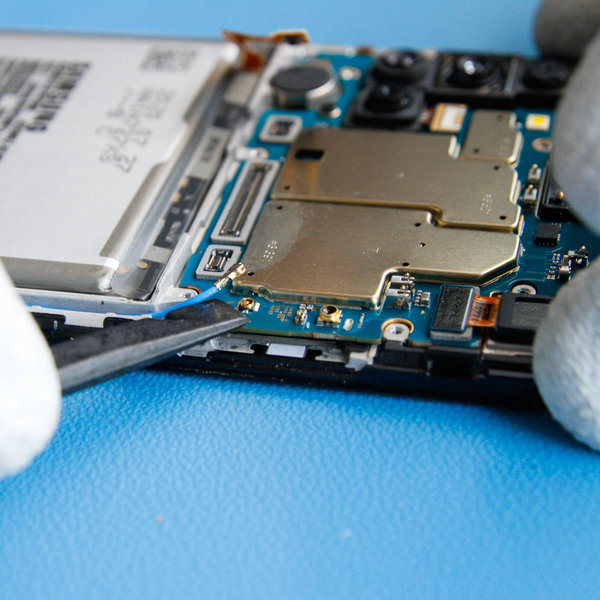 Odpojení kabelu antény