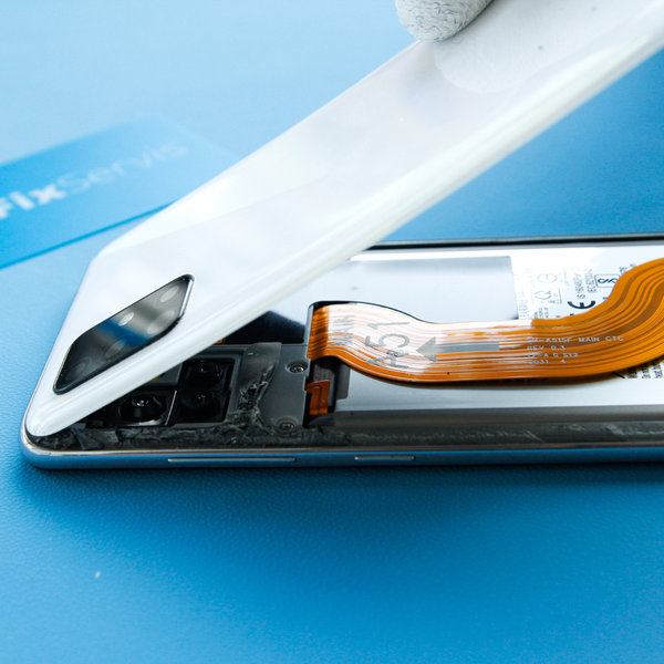 Odstranění zadního krytu