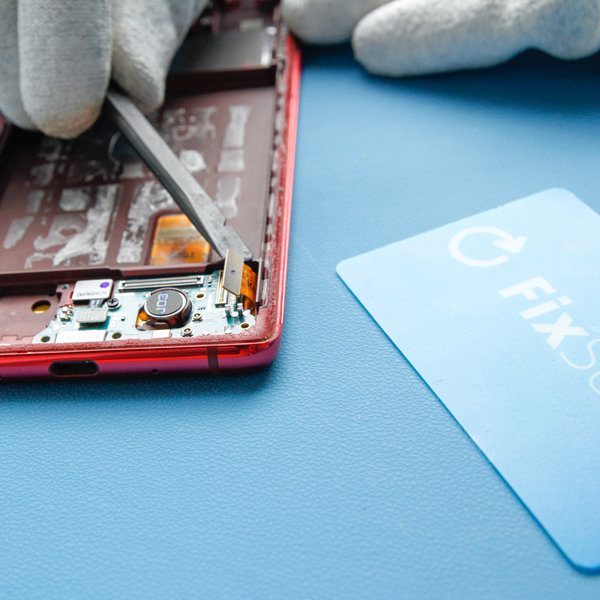 Odpojení flex kabelu USB desky