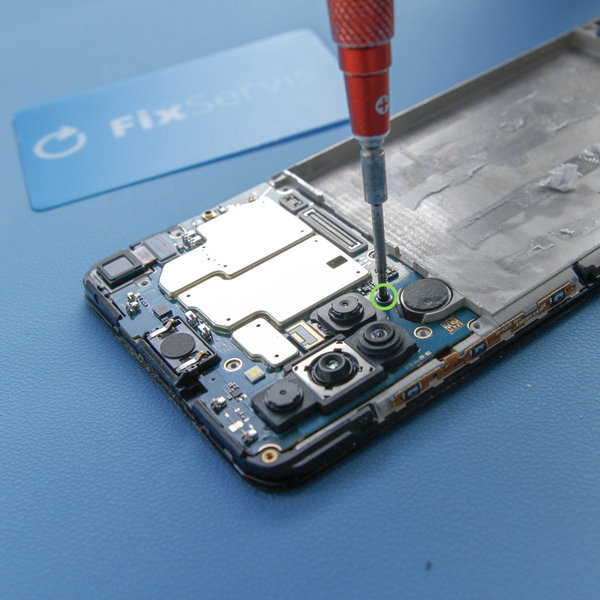 Demontáž základní desky